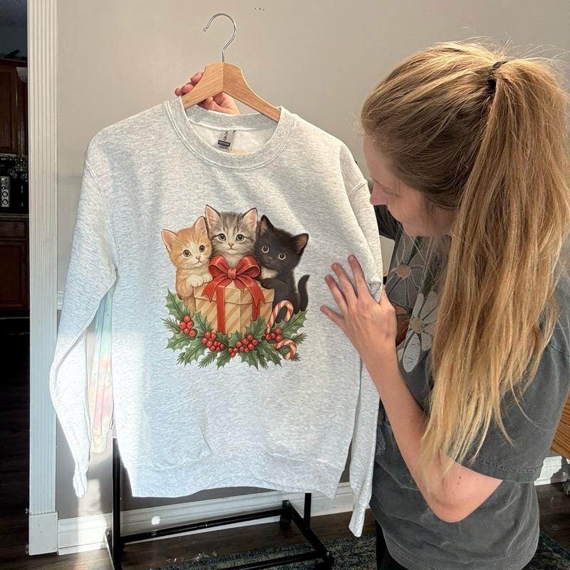 Christmas Kitten present nostalgia sweatshirt