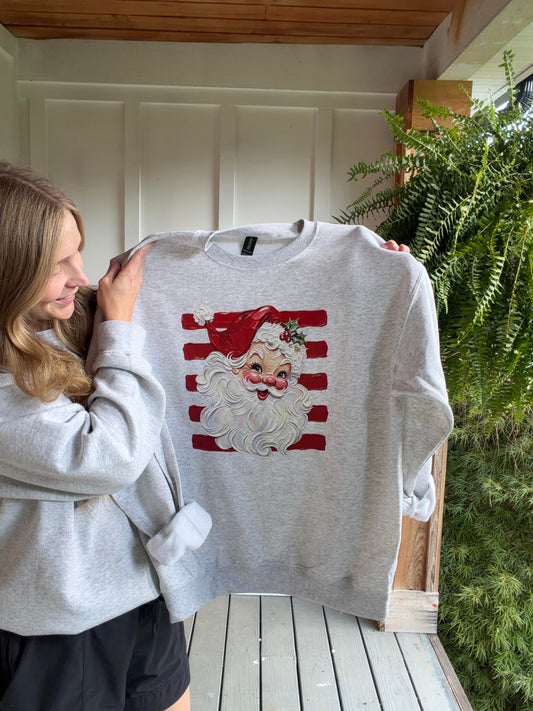 Christmas Sweatshirt with Santa Claus Design - Cozy Gray Pullover for Festive Season