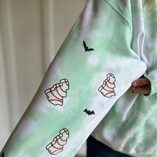 Christmas tree cake ghost with bats! CREWNECK Cotton Casual