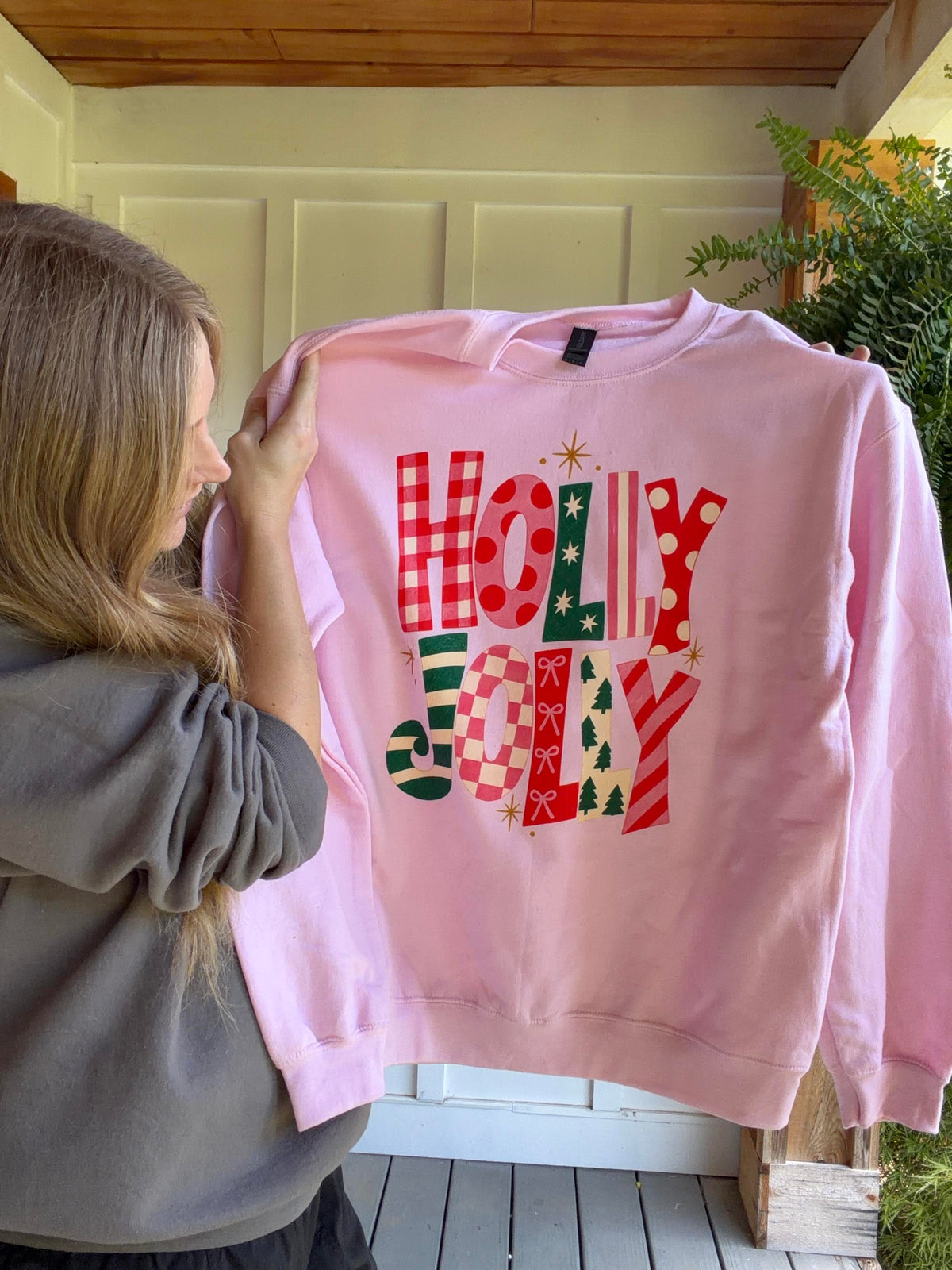 Holly Jolly Tie Dye Sweatshirt for Women - Festive Christmas Design - mom and me matching - Cozy and Comfortable - Perfect for Holiday Season
